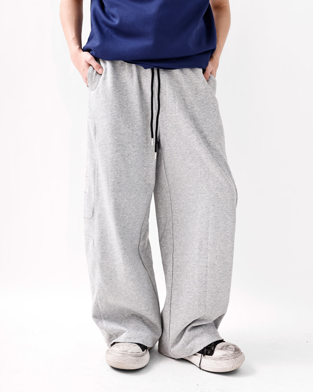 DISTRICT SWEATPANTS [BLACK]