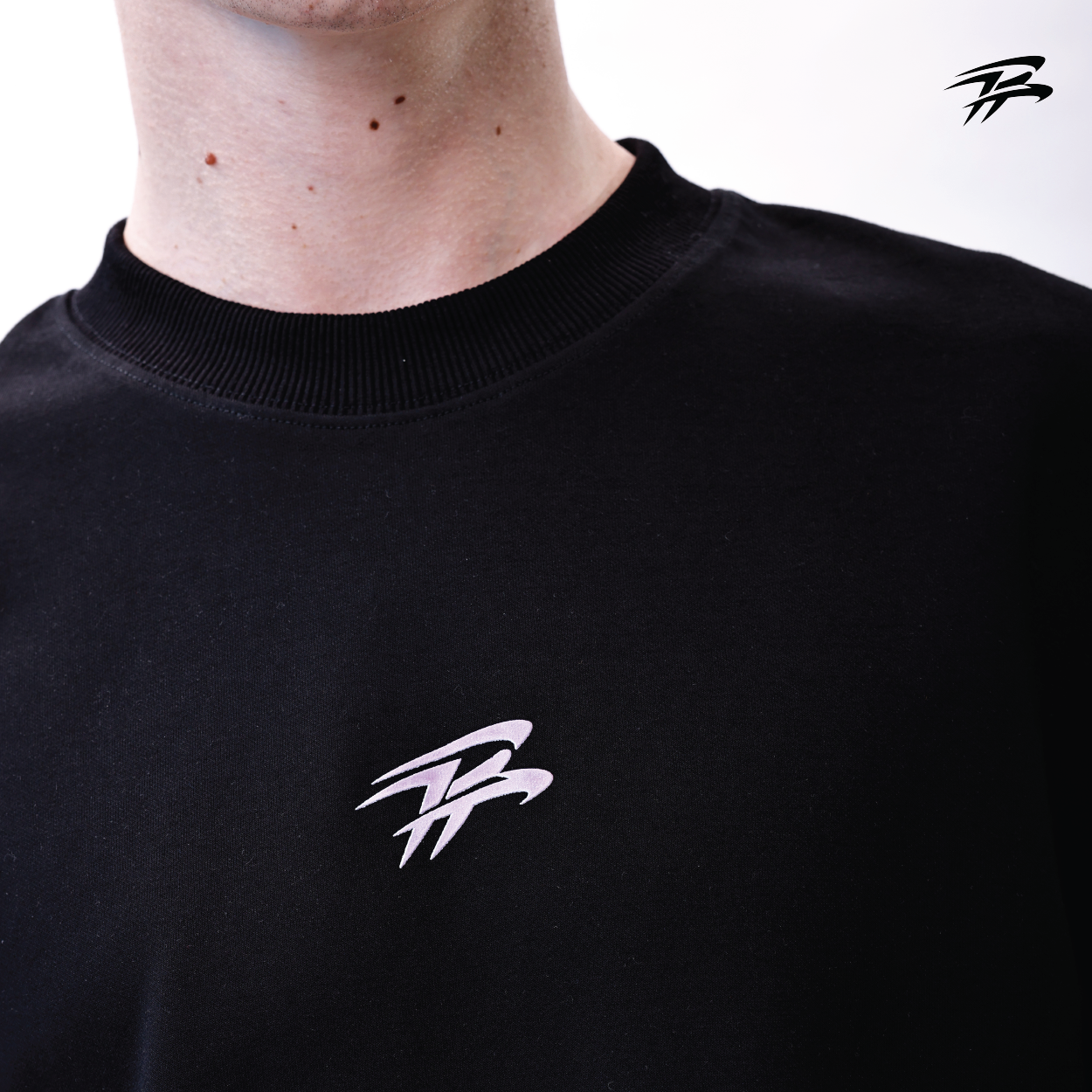 COZY TEE (BLACK)